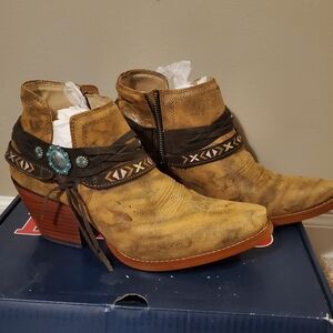 Durango Crush booties